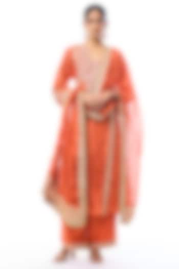 Orange Tussar Embroidered Straight Kurta Set by GOPI VAID at Pernia's Pop Up Shop