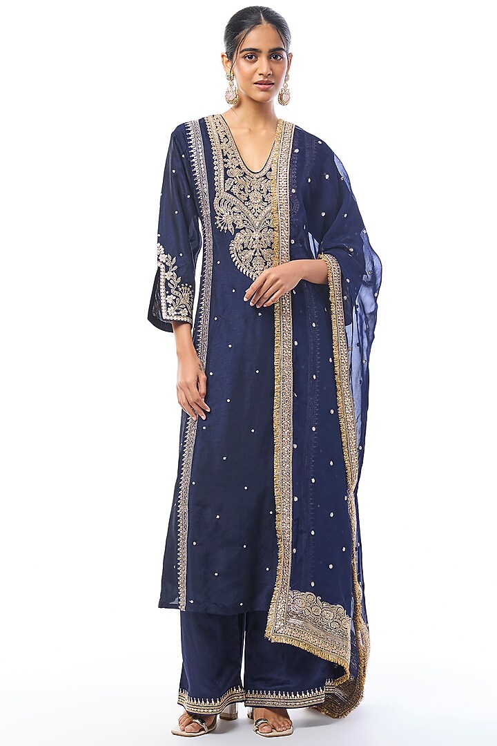 Blue Tussar Embroidered Straight Kurta Set by GOPI VAID at Pernia's Pop Up Shop