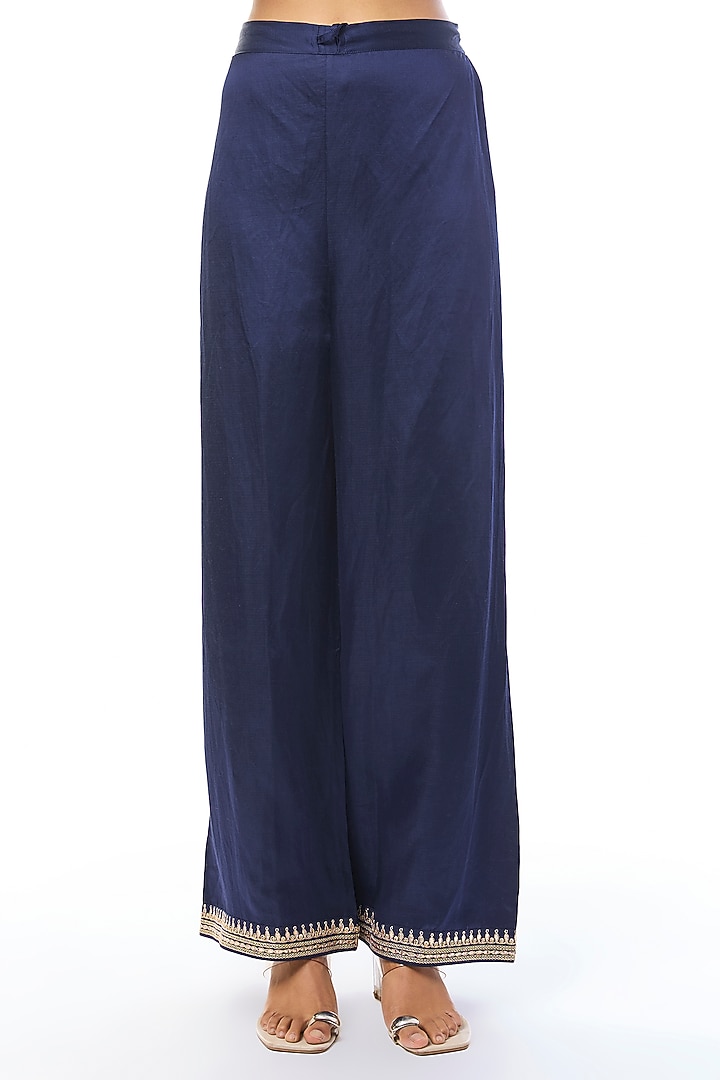 Blue Tussar Embroidered Straight Kurta Set by GOPI VAID at Pernia's Pop Up Shop