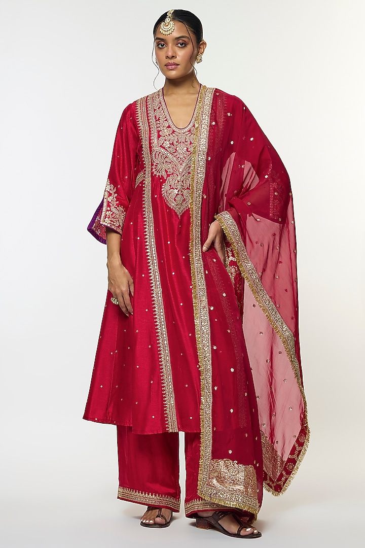 Red Tussar Thread Embroidered Straight-Cut Kurta Set by GOPI VAID at Pernia's Pop Up Shop