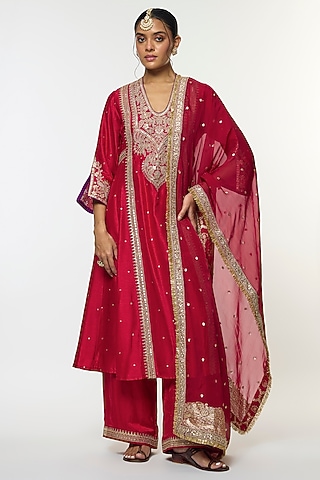 Red Tussar Thread Embroidered Straight-Cut Kurta Set by GOPI VAID