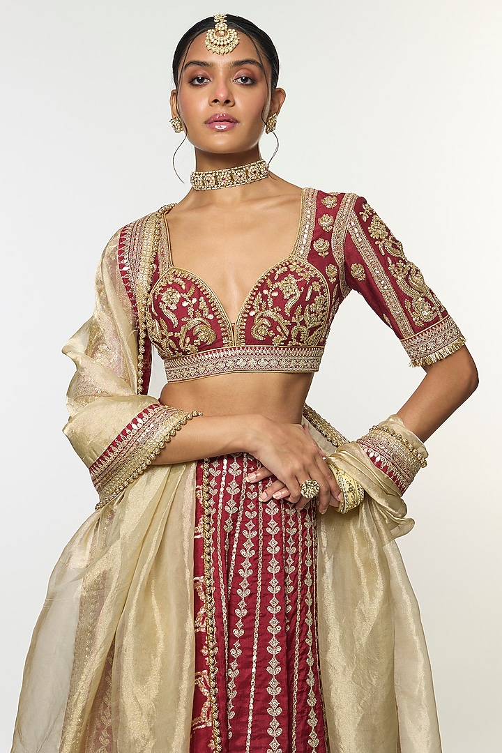 Red Tussar Embellished Bridal Lehenga Set by GOPI VAID at Pernia's Pop Up Shop