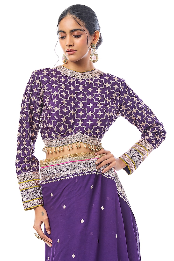 Purple Georgette Embroidered Reception Saree Set by GOPI VAID at Pernia's Pop Up Shop