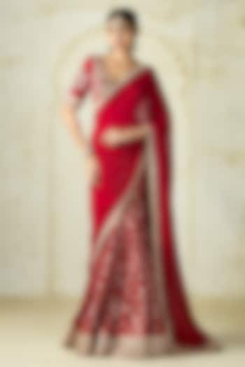Red Georgette & Tussar Embroidered Draped Reception Saree Set by GOPI VAID at Pernia's Pop Up Shop