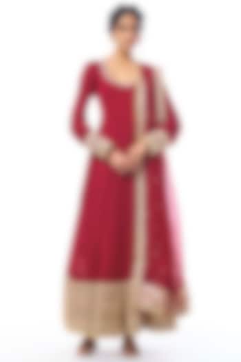Red Tussar Motif Embroidered Wedding Anarkali Set by GOPI VAID at Pernia's Pop Up Shop