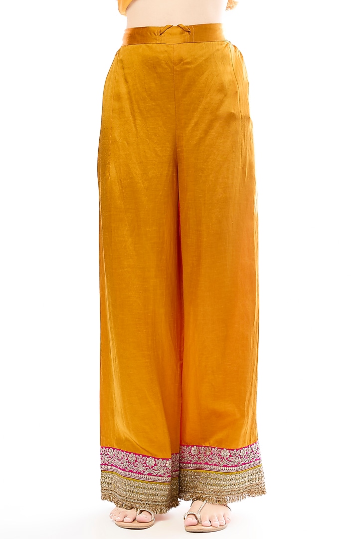 Yellow Tussar Embellished Wedding Anarkali Set by GOPI VAID at Pernia's Pop Up Shop