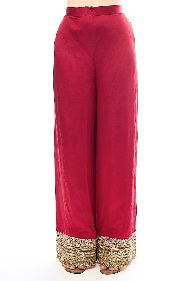Red Tussar Embellished Wedding Anarkali Set by GOPI VAID at Pernia's Pop Up Shop