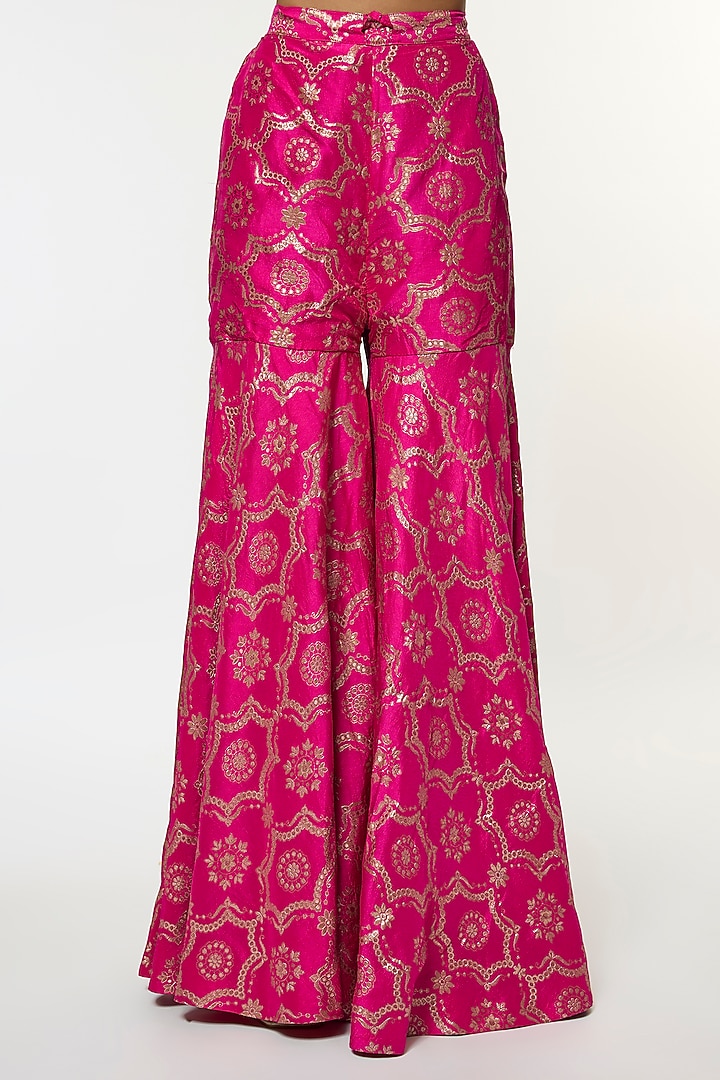 Pink Georgette Embroidered One-Shoulder Kurta Set by GOPI VAID at Pernia's Pop Up Shop