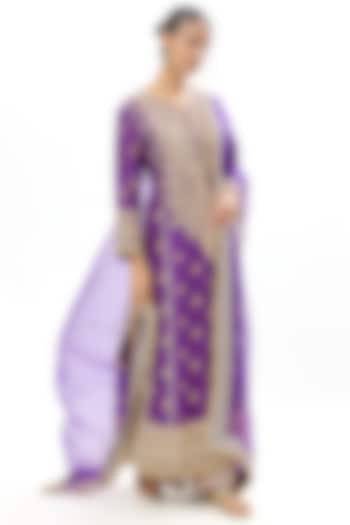 Purple Tussar Motif Embroidered Kurta Set by GOPI VAID at Pernia's Pop Up Shop
