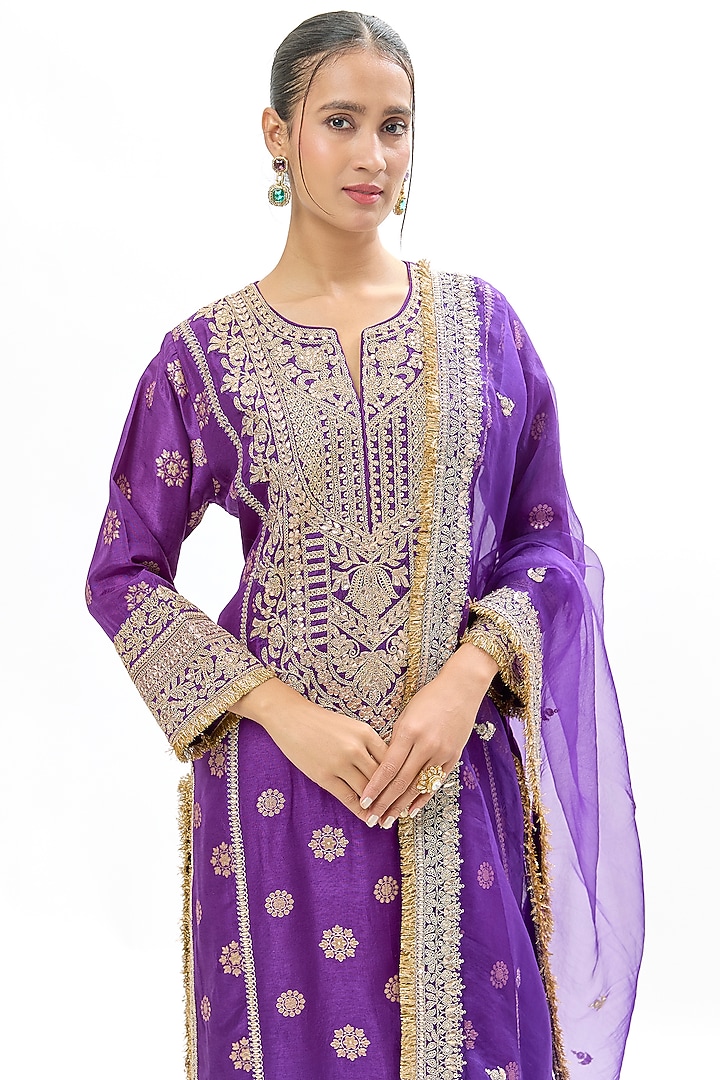 Purple Tussar Motif Embroidered Kurta Set by GOPI VAID at Pernia's Pop Up Shop