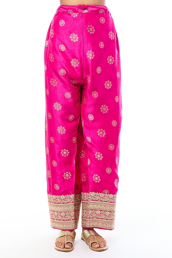 Rani Pink Tussar Embellished Kurta Set by GOPI VAID at Pernia's Pop Up Shop