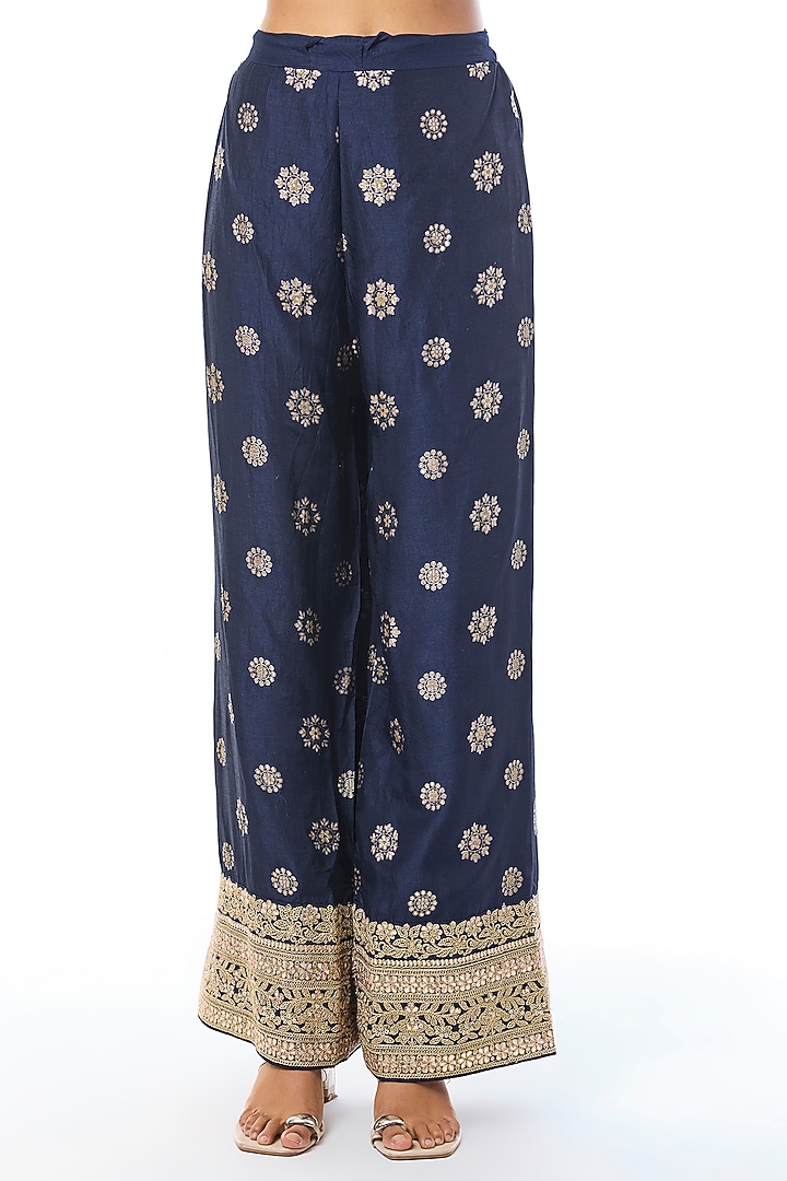 Navy Blue Tussar Embellished Kurta Set by GOPI VAID at Pernia's Pop Up Shop