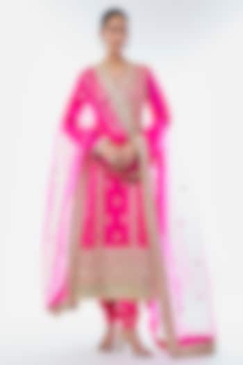 Pink Tussar Embroidered Kurta Set by GOPI VAID at Pernia's Pop Up Shop