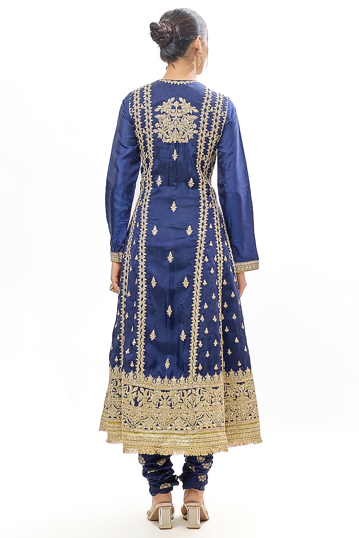 Navy Tussar Motif Embroidered Kurta Set by GOPI VAID at Pernia's Pop Up Shop