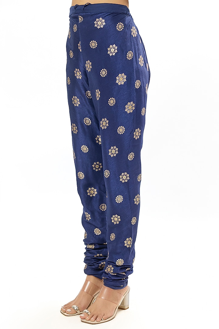 Navy Tussar Motif Embroidered Kurta Set by GOPI VAID at Pernia's Pop Up Shop