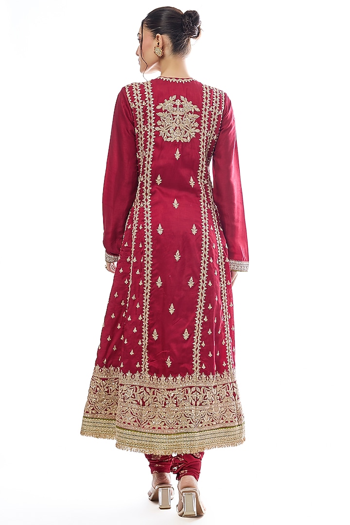 Red Tussar Embroidered Wedding Anarkali Set by GOPI VAID at Pernia's Pop Up Shop