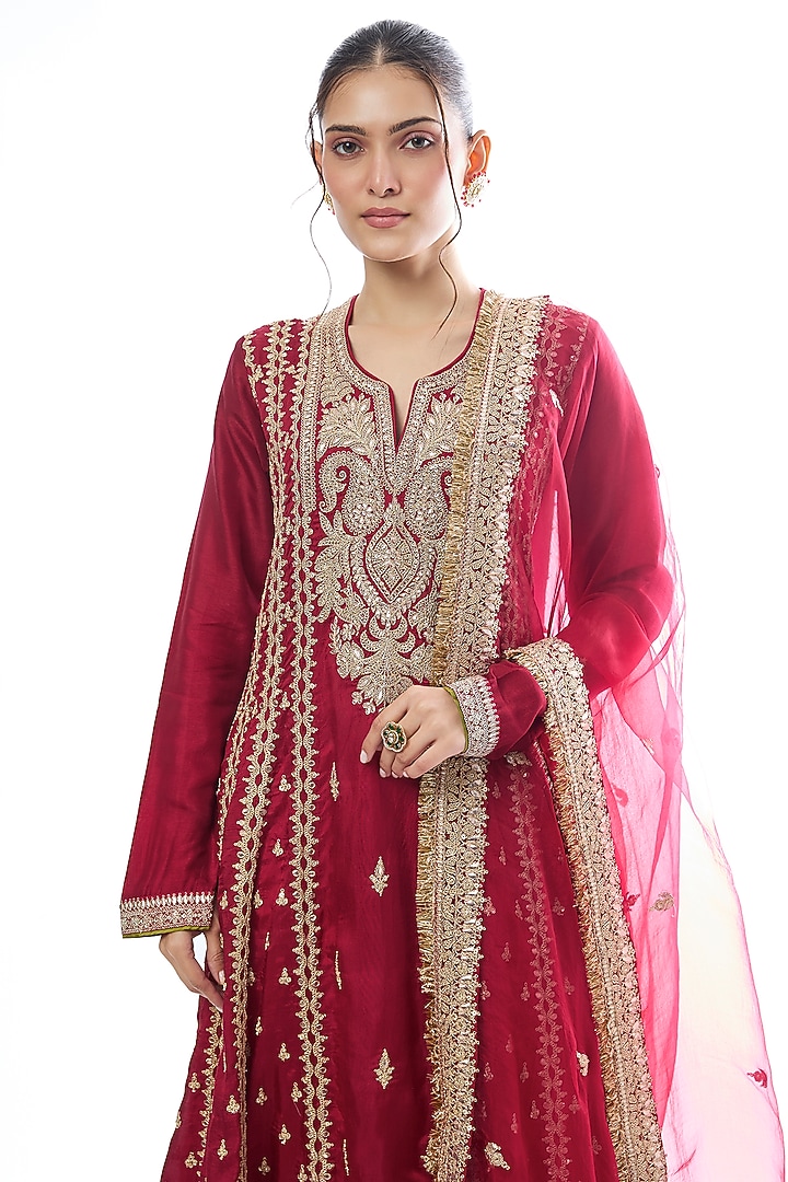 Red Tussar Embroidered Wedding Anarkali Set by GOPI VAID at Pernia's Pop Up Shop