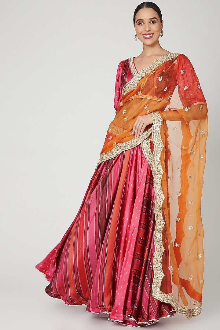 Red Embroidered Wedding Lehenga Set by GOPI VAID at Pernia's Pop Up Shop