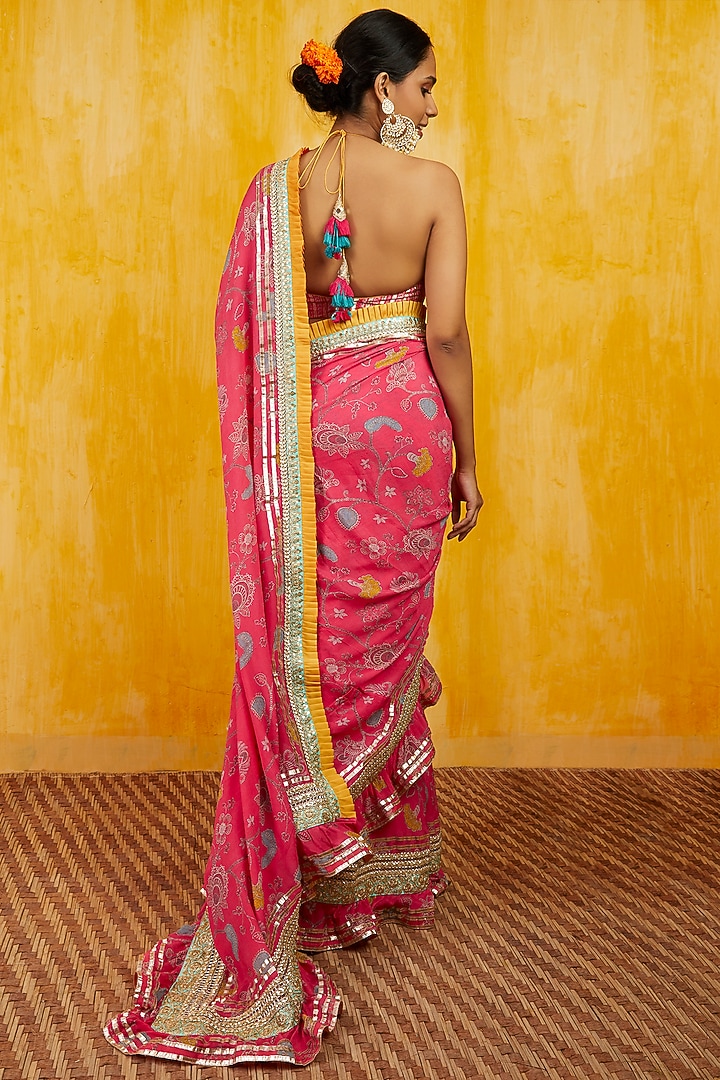Pink Floral Printed Wedding Saree Set by GOPI VAID at Pernia's Pop Up Shop