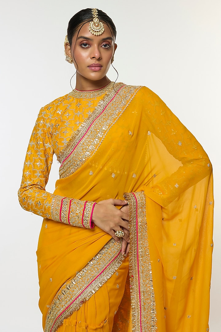 Yellow Georgette Embroidered Pleated Reception Saree Set by GOPI VAID at Pernia's Pop Up Shop
