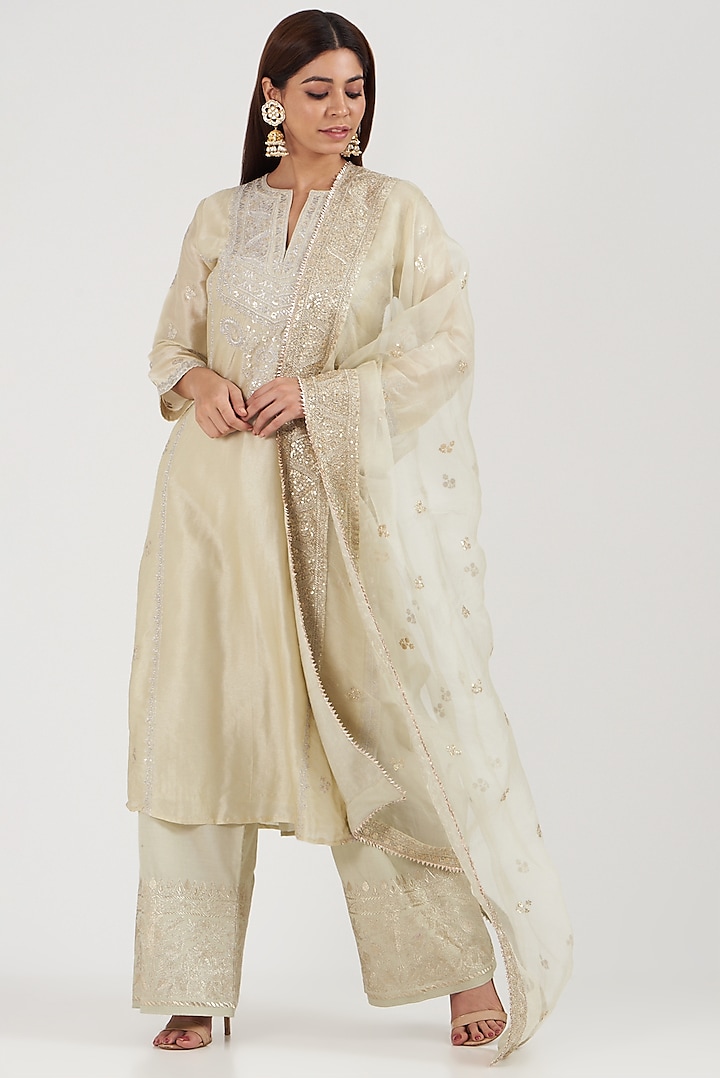 White Embroidered Kurta Set by GOPI VAID