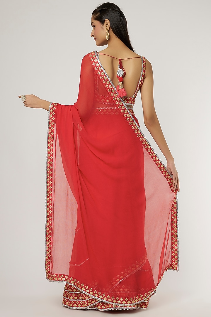 Red Embroidered Draped Wedding Saree Set by GOPI VAID at Pernia's Pop Up Shop