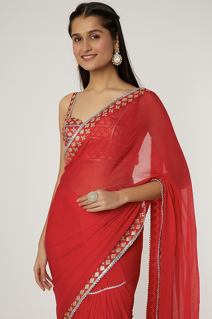 Red Embroidered Draped Wedding Saree Set by GOPI VAID at Pernia's Pop Up Shop