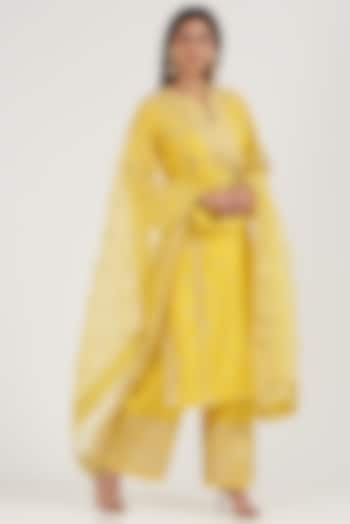 Yellow Embroidered Kurta Set by GOPI VAID