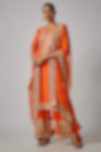 Orange Tussar Leaf Motif Embroidered Kurta Set by Gopi Vaid