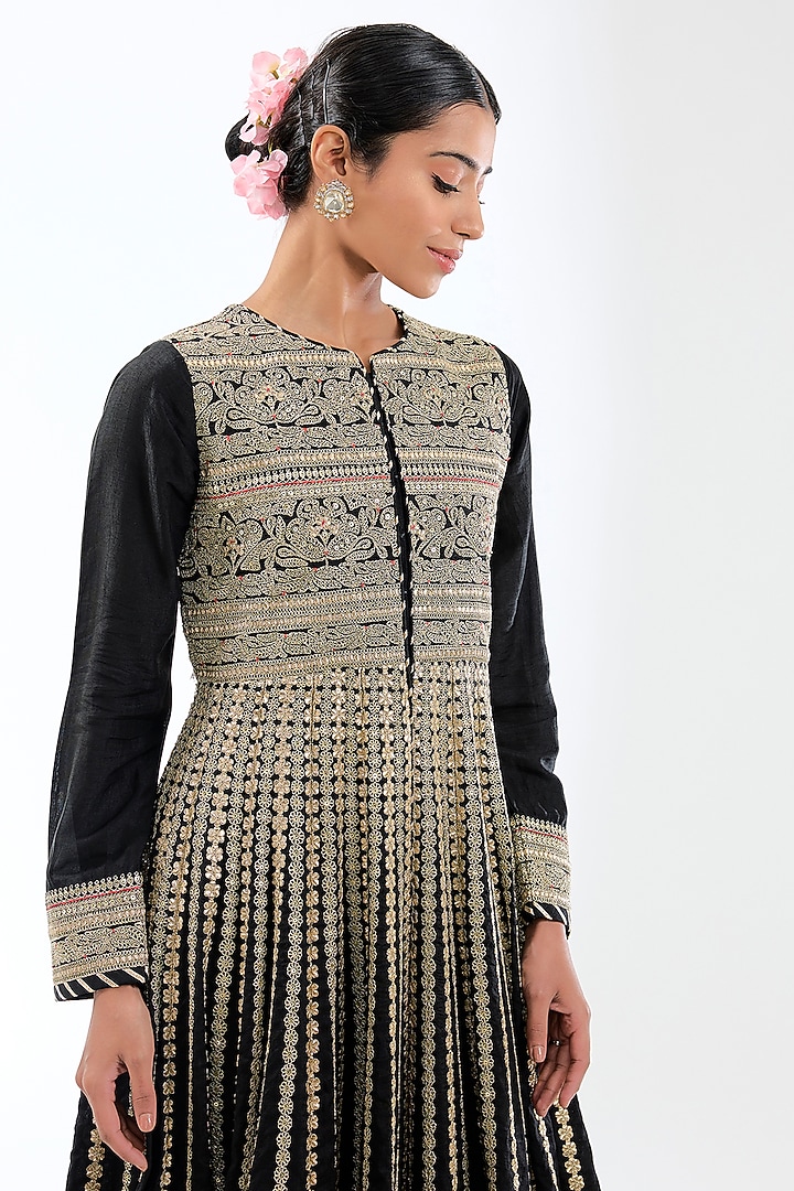 Black Tussar Motifs Bridal Anarkali Set by GOPI VAID at Pernia's Pop Up Shop