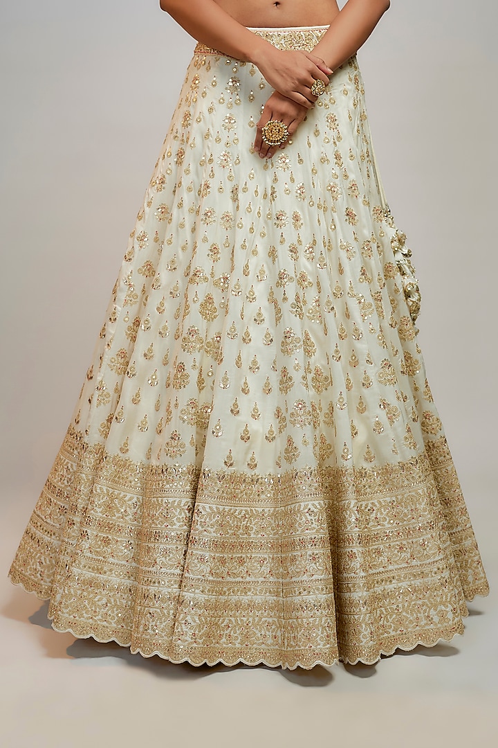 White Tussar Zardosi Embellished Bridal Lehenga Set by GOPI VAID at Pernia's Pop Up Shop