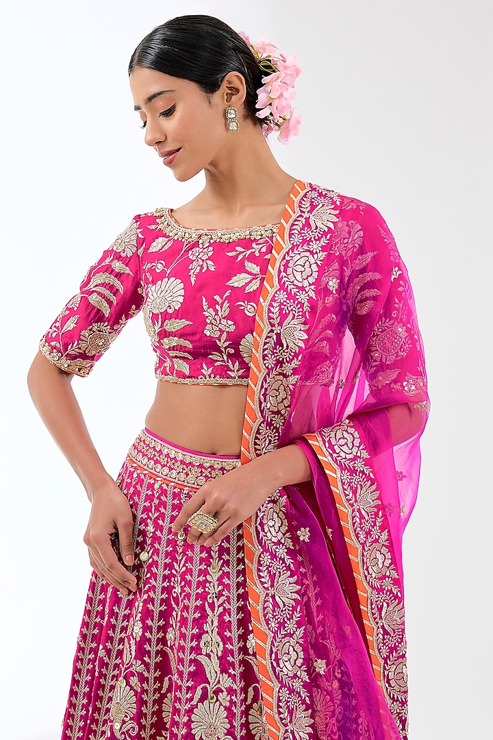 Pink Tussar Threadwork Bridal Lehenga Set by GOPI VAID at Pernia's Pop Up Shop