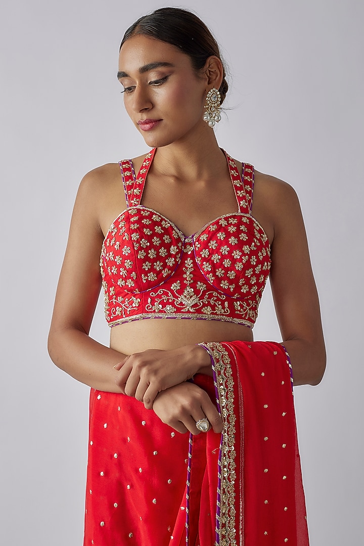 Red Georgette Zardosi & Badla Wedding Saree Set by GOPI VAID at Pernia's Pop Up Shop