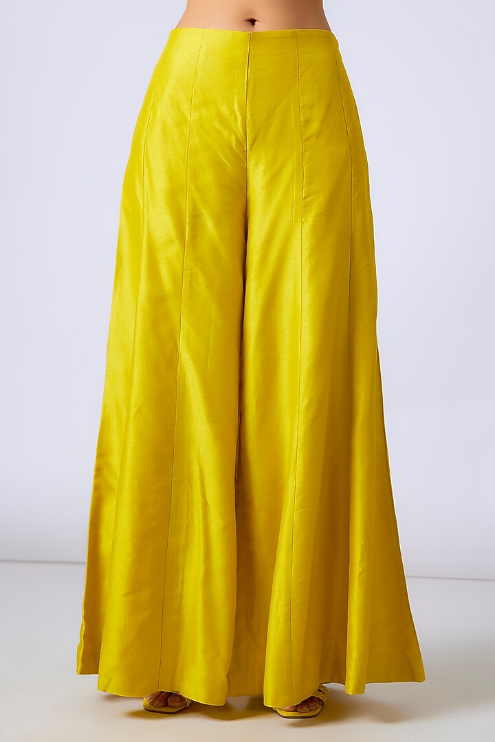 Yellow Tussar Floral Printed Blazer Set by GOPI VAID at Pernia's Pop Up Shop