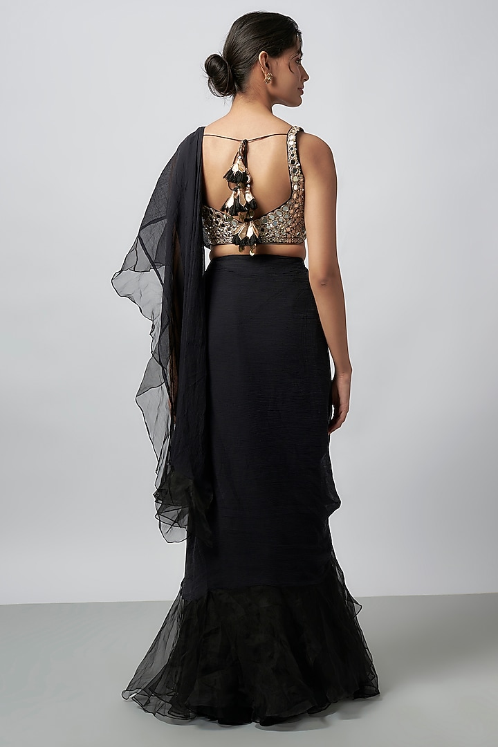 Black Chiffon Reception Saree Set by GOPI VAID at Pernia's Pop Up Shop