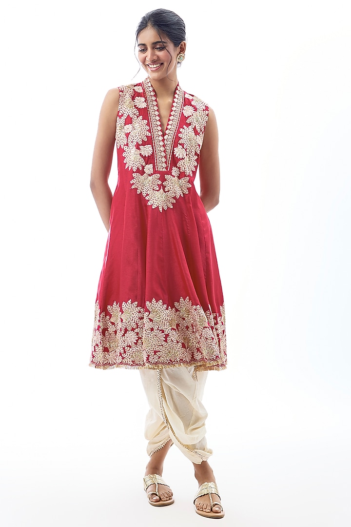 Pink Tussar Kurta Set by GOPI VAID at Pernia's Pop Up Shop