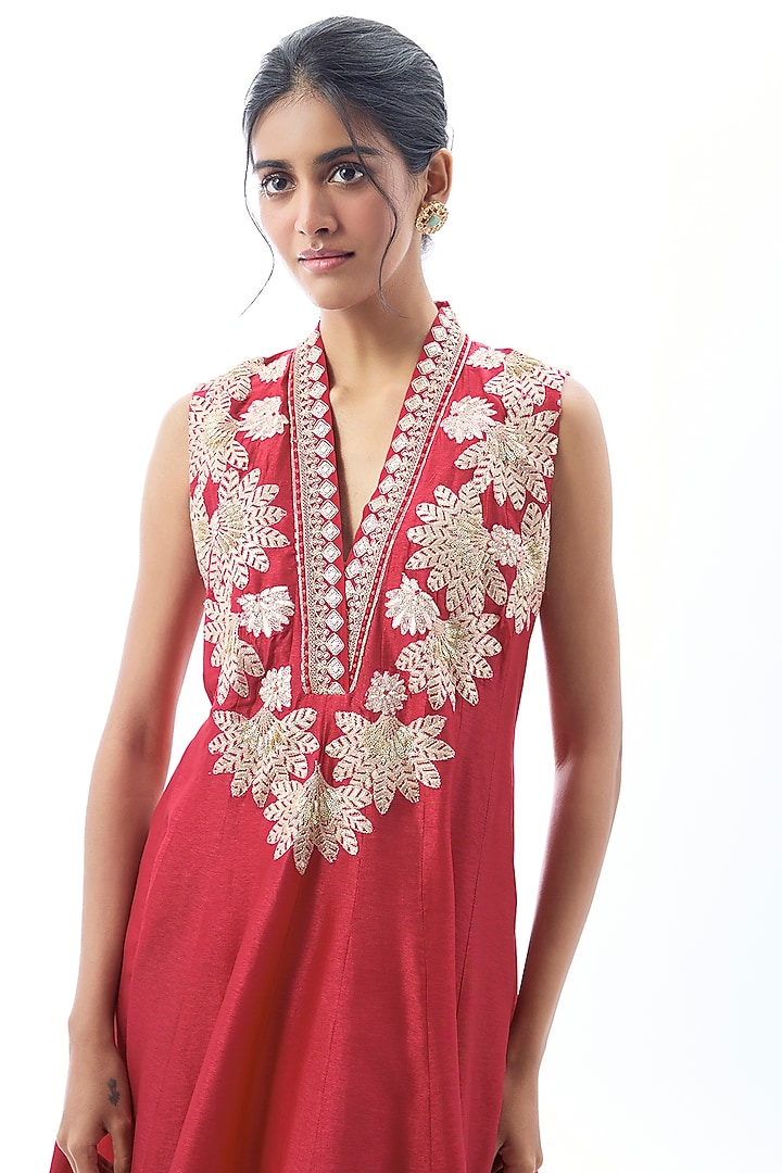 Pink Tussar Kurta Set by GOPI VAID at Pernia's Pop Up Shop