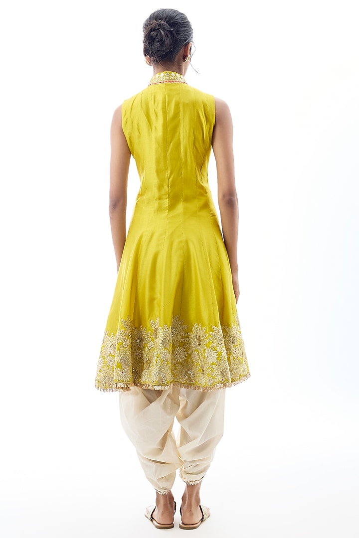 Yellow Tussar Kurta Set by GOPI VAID at Pernia's Pop Up Shop