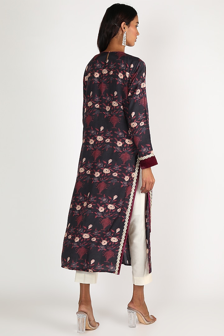 Black Embroidered Tunic by GOPI VAID at Pernia's Pop Up Shop