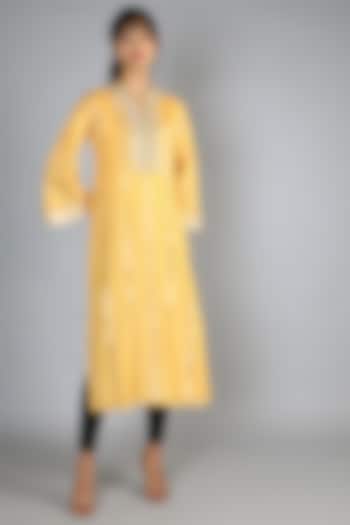 Yellow Zardosi Embroidered Kurta by GOPI VAID at Pernia's Pop Up Shop