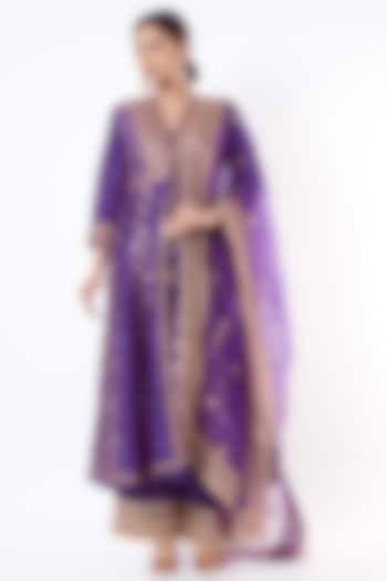 Purple Embroidered Anarkali Set by GOPI VAID at Pernia's Pop Up Shop