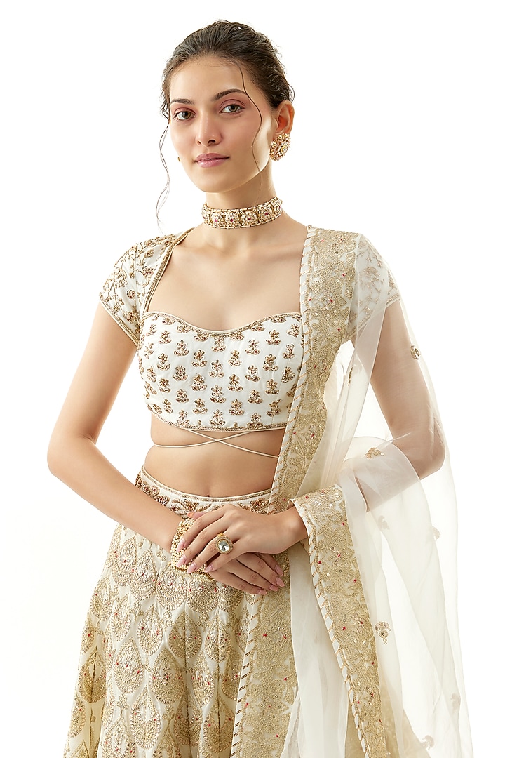 Ivory Tussar Zardosi Embroidered Bridal Lehenga Set by Gopi Vaid at Pernia's Pop Up Shop