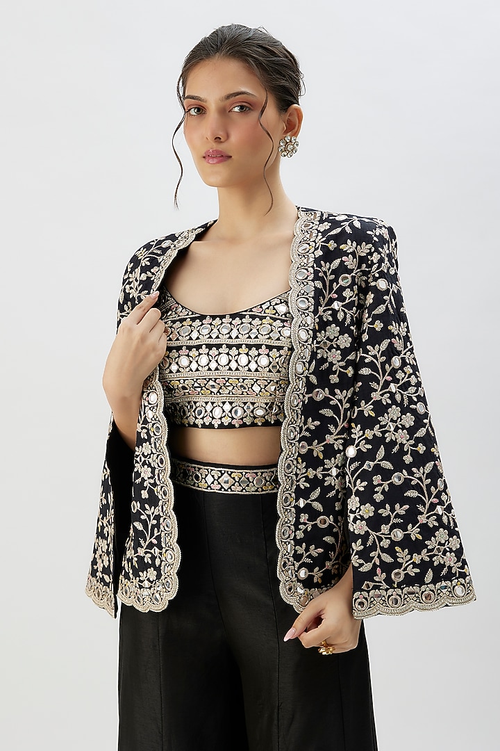 Black Jaal Tussar Mirror Embroidered Cape Set by Gopi Vaid at Pernia's Pop Up Shop