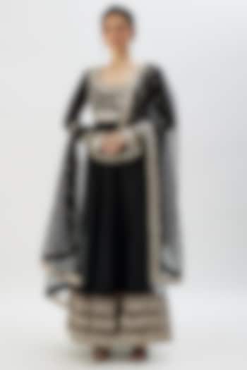 Black Tussar Mirror Embroidered Bridal Anarkali Set by Gopi Vaid at Pernia's Pop Up Shop