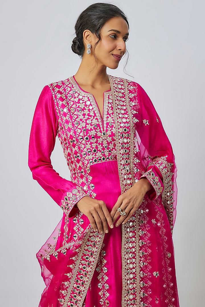 Pink Tussar Floral Motif Embroidered Wedding Anarkali Set by Gopi Vaid at Pernia's Pop Up Shop