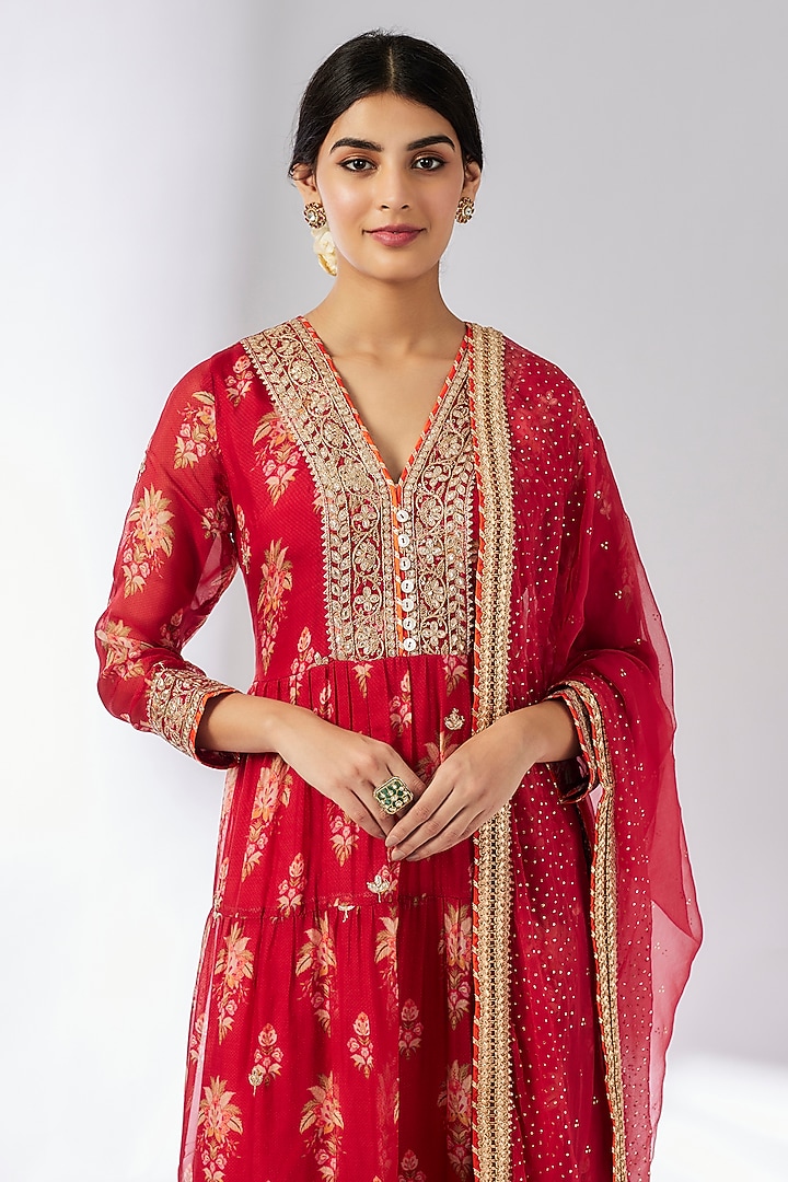 Red Cotton Silk Hand & Machine Embellished Kurta Set by GOPI VAID at Pernia's Pop Up Shop