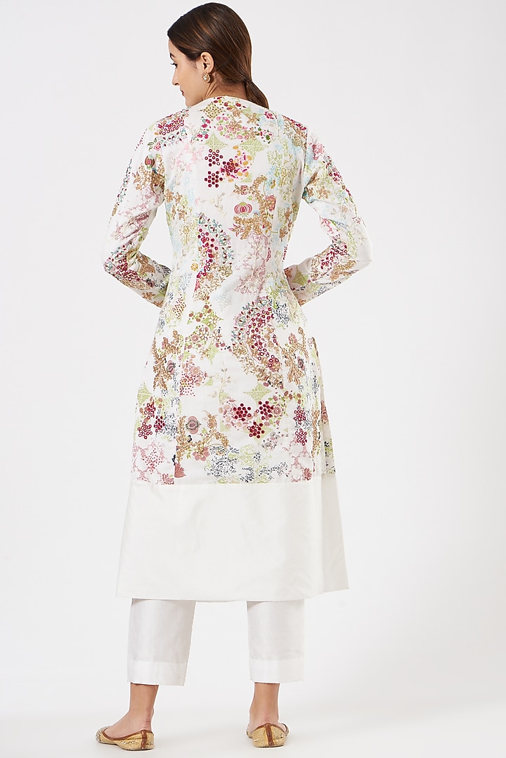 White Chanderi Embroidered Kurta Set by Garo at Pernia's Pop Up Shop