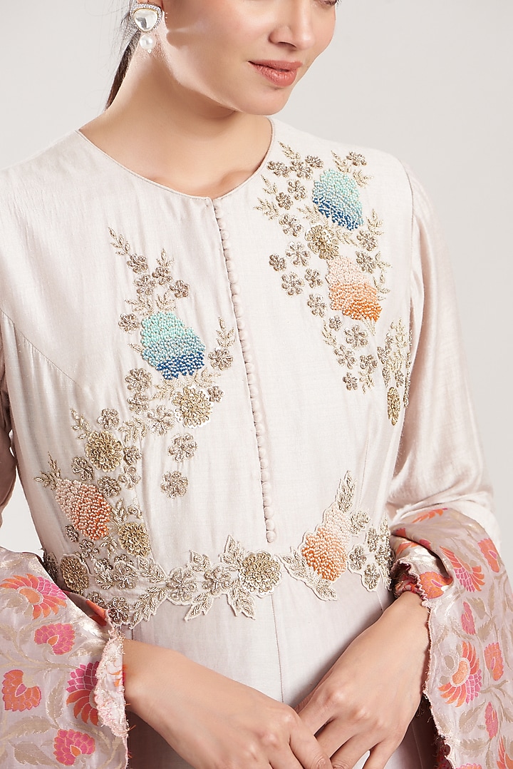 Off- White Chanderi Wedding Anarkali Set by Garo at Pernia's Pop Up Shop