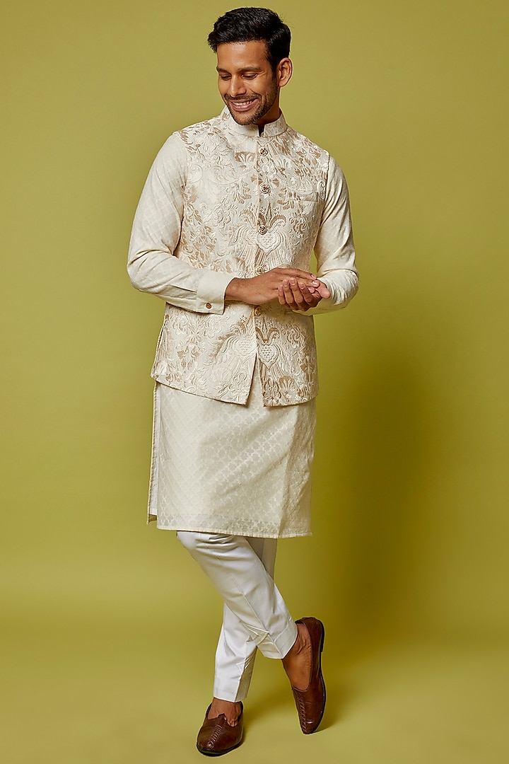 Off-White Banarasi Cotton Embroidered Jacket With Kurta Set by HANEET SINGH