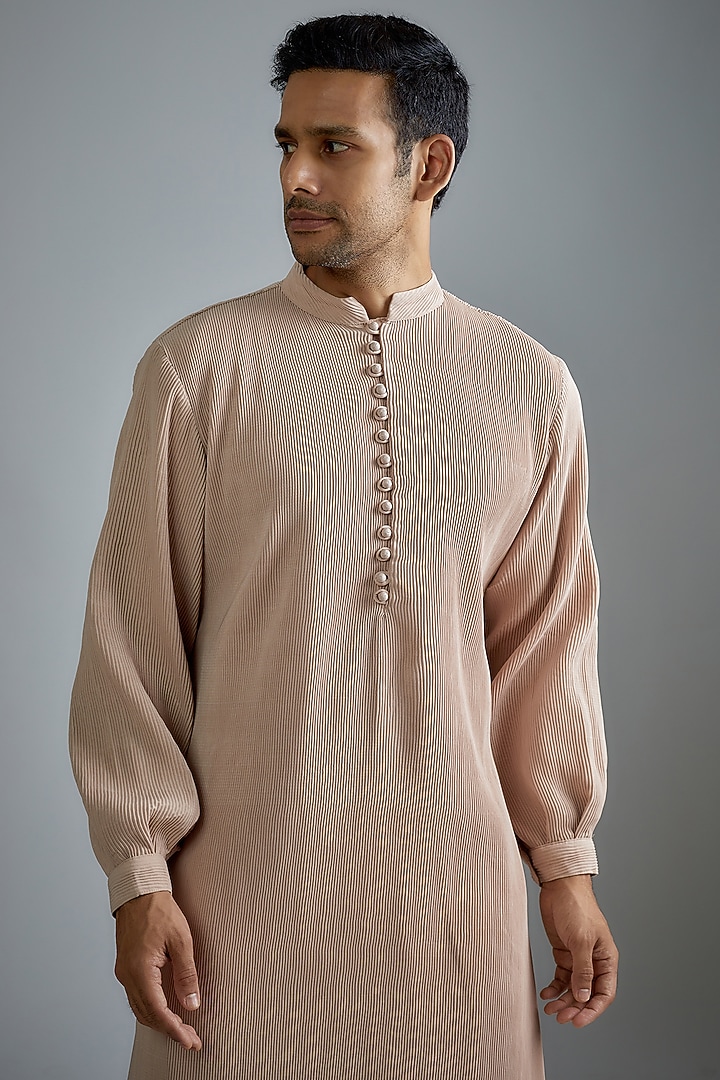 Beige Crushed Shimmer Crepe Kurta Set by HANEET SINGH at Pernia's Pop Up Shop
